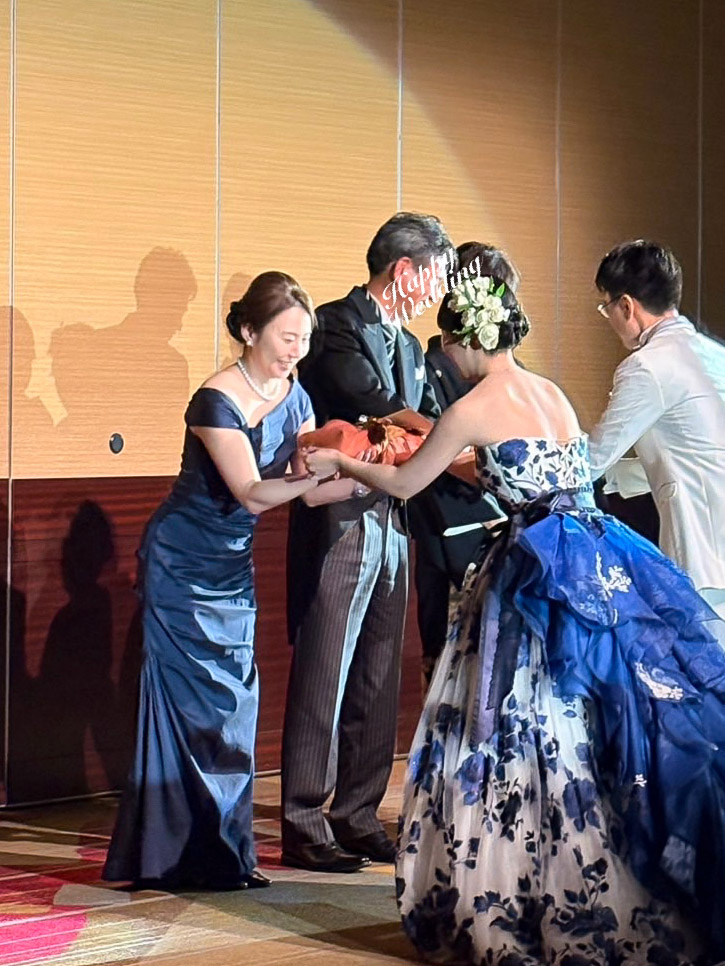 結婚式 新婦の母親 フォーマルドレス 広島ANAクラウンプラザホテル