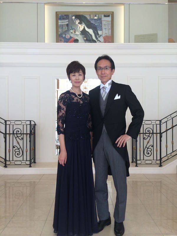 新郎のご両親の正礼装、アニヴェルセル みなとみらい横浜の結婚式にて。 結婚式の母親ドレス・服装・フォーマルドレスのレンタル M&V