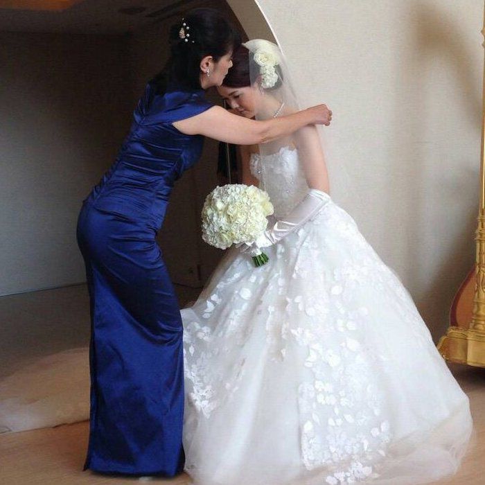 母から花嫁へ 知らないと困るベールダウンの意味とやり方 結婚式の