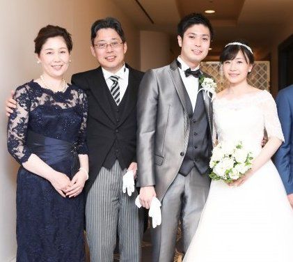 結婚式に母親として自信をもって臨めました フォーマルドレスのデザイン 生地 着心地のすべてに満足 結婚式の母親ドレス 服装 フォーマルドレスのレンタル M V For Mother