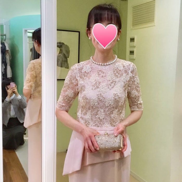 【結婚式母親の高級ドレス】子供の結婚式、母親は黒留袖が当たり前？ ｜ 結婚式の母親ドレス M&V for mother