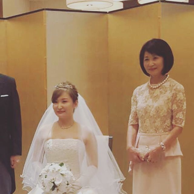 挙式当日のお母様のドレス姿〜「ドレスを着て結婚式に参列できて幸せでした！」